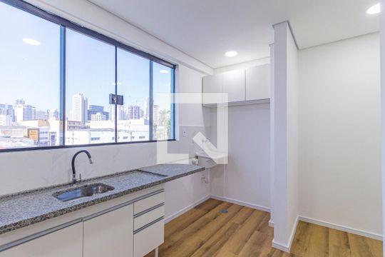 Studio de kitnet/studio para alugar com 1 quarto, 22m² em Centro, Osasco