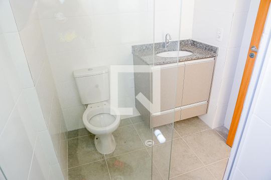 Banheiro de apartamento para alugar com 1 quarto, 38m² em Vila Assunção, Santo André