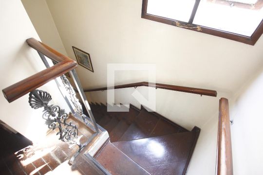 Escada de casa à venda com 3 quartos, 300m² em Vila Mariana, São Paulo