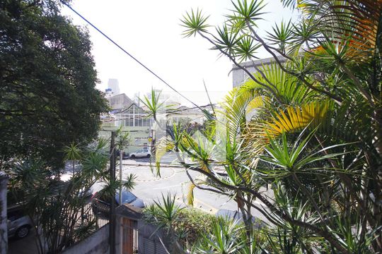 Vista de casa à venda com 3 quartos, 300m² em Vila Mariana, São Paulo