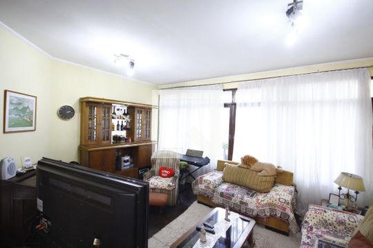Sala de casa à venda com 3 quartos, 300m² em Vila Mariana, São Paulo