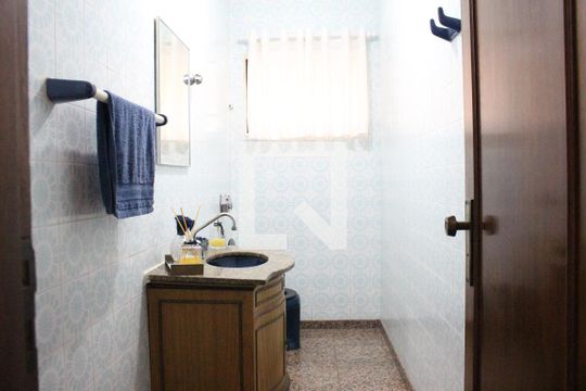 Lavabo de casa à venda com 5 quartos, 174m² em Vila Ester (zona Norte), São Paulo