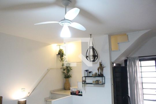 Quarto 5 de casa à venda com 5 quartos, 174m² em Vila Ester (zona Norte), São Paulo