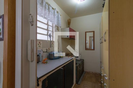 Cozinha 1 de casa para alugar com 3 quartos, 520m² em Vila Mangalot, São Paulo