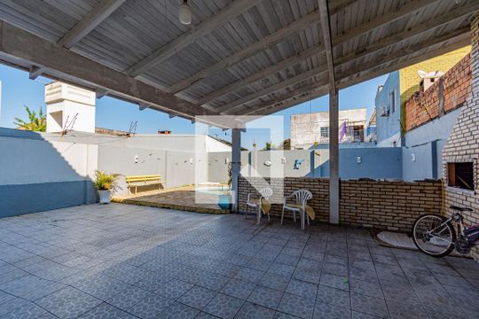 Área Comum de casa à venda com 4 quartos, 300m² em Harmonia, Canoas