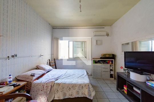 Quarto 1 de casa à venda com 4 quartos, 300m² em Harmonia, Canoas