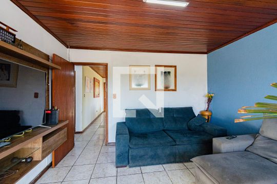 Casa à venda com 4 quartos, 300m² em Harmonia, Canoas