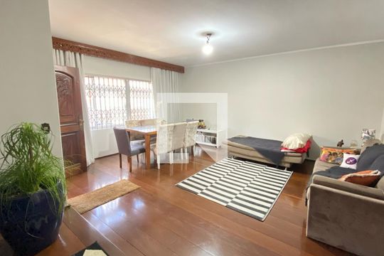 Sala  de casa para alugar com 3 quartos, 330m² em Jardim Analia Franco, São Paulo