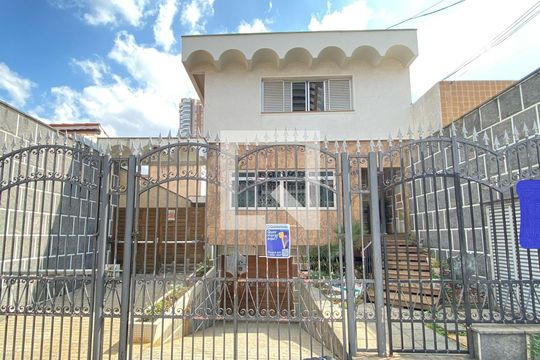 Fachada  de casa para alugar com 3 quartos, 330m² em Jardim Analia Franco, São Paulo