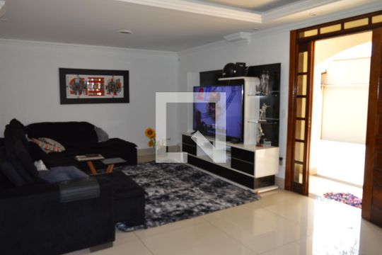 Casa à venda com 5 quartos, 300m² em Tres Barras, Contagem