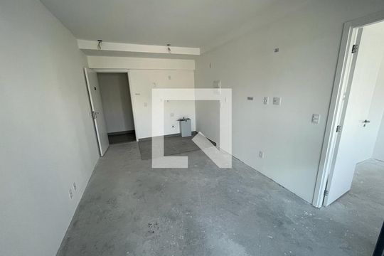 Apartamento à venda com 1 quarto, 32m² em Vila Guarani, São Paulo