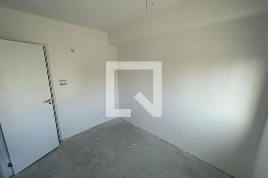 Apartamento à venda com 1 quarto, 32m² em Vila Guarani, São Paulo