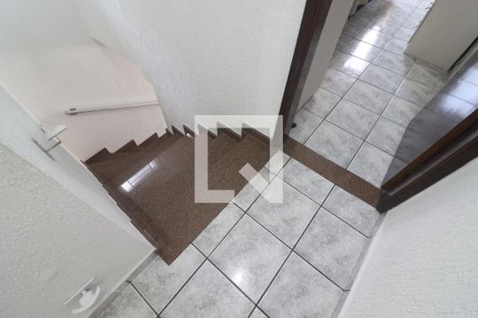 Escada de casa à venda com 4 quartos, 198m² em Parque Mandaqui, São Paulo