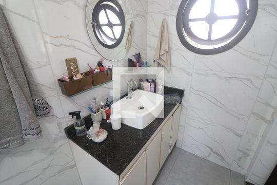 Banheiro Quarto 1  de casa à venda com 4 quartos, 198m² em Parque Mandaqui, São Paulo