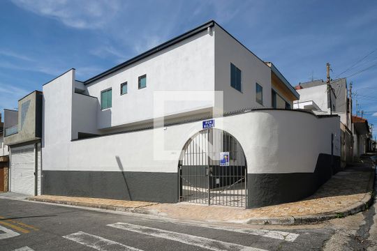 Fachada de casa para alugar com 2 quartos, 80m² em Jardim Fada, São Bernardo do Campo