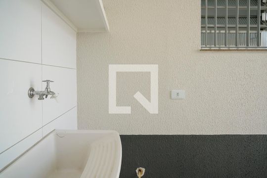 Área de Serviço de casa para alugar com 2 quartos, 80m² em Jardim Fada, São Bernardo do Campo