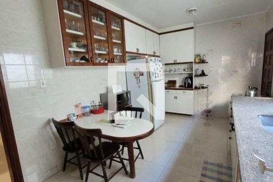 Casa à venda com 3 quartos, 164m² em Chácara Japonesa, São Paulo