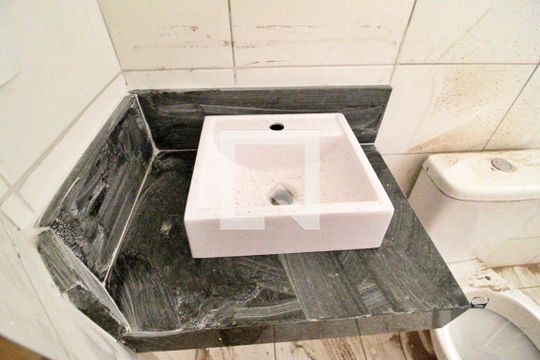 Banheiro de apartamento à venda com 2 quartos, 41m² em Vila Príncipe de Gales, Santo André