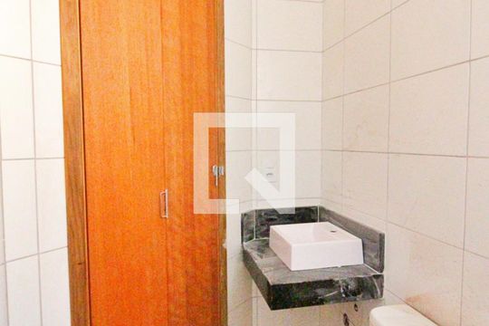 Banheiro de apartamento à venda com 2 quartos, 41m² em Vila Príncipe de Gales, Santo André