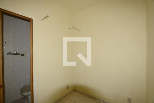 Quarto de Serviço de apartamento à venda com 3 quartos, 110m² em Vila Valqueire, Rio de Janeiro