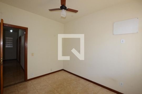 Quarto 1 de apartamento à venda com 3 quartos, 110m² em Vila Valqueire, Rio de Janeiro