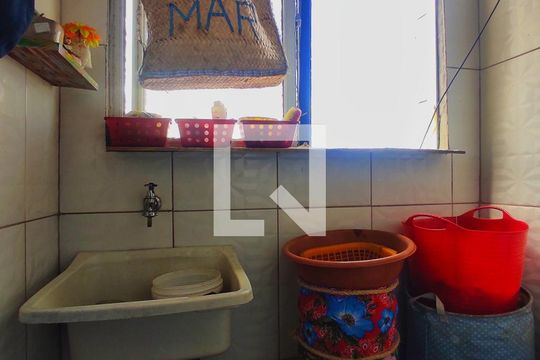 Banheiro de casa para alugar com 1 quarto, 50m² em Nordeste, Salvador