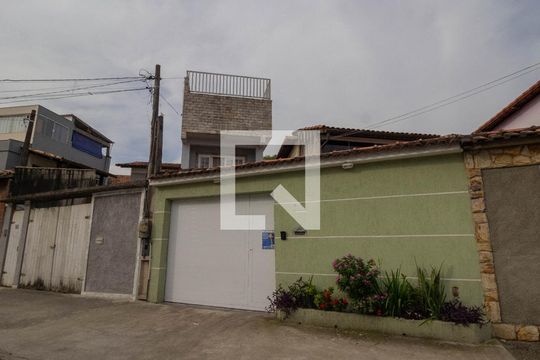 Fachada de casa à venda com 3 quartos, 300m² em Curicica, Rio de Janeiro