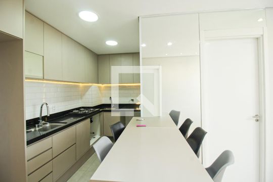 Sala/Cozinha de apartamento à venda com 2 quartos, 34m² em Lapa, São Paulo