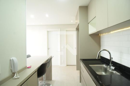 Sala/Cozinha de apartamento à venda com 2 quartos, 34m² em Lapa, São Paulo