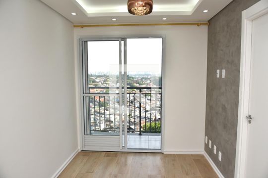 Sala de apartamento para alugar com 2 quartos, 39m² em Vila Inglesa, São Paulo