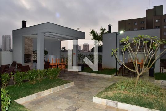 Área comum - Churrasqueira de apartamento para alugar com 2 quartos, 39m² em Vila Inglesa, São Paulo