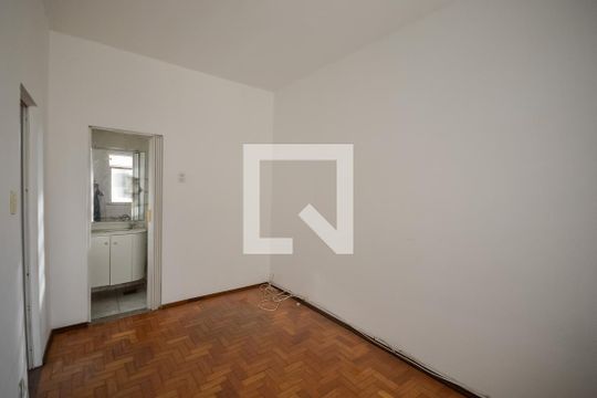 Quarto de kitnet/studio à venda com 1 quarto, 35m² em Rio Comprido, Rio de Janeiro