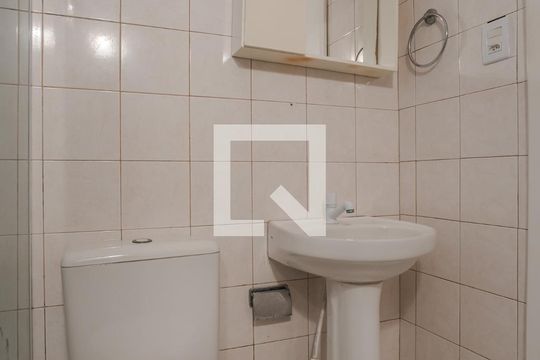 Banheiro de apartamento à venda com 2 quartos, 79m² em Cristo Redentor, Porto Alegre