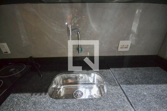 Cozinha de apartamento para alugar com 1 quarto, 35m² em Centro, Nova Iguaçu