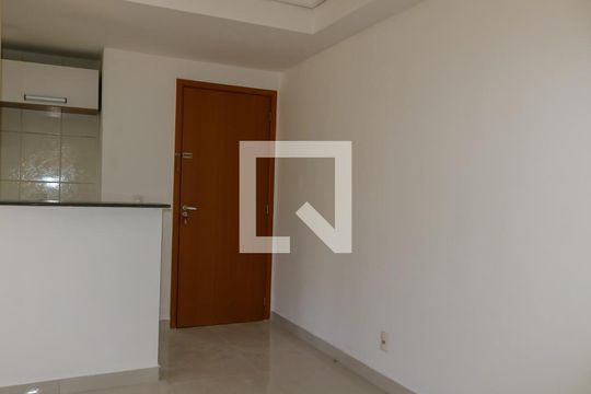 Sala de apartamento à venda com 2 quartos, 50m² em Todos Os Santos, Rio de Janeiro