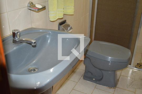 Banheiro de casa à venda com 4 quartos, 180m² em Feijão Miúdo, Contagem