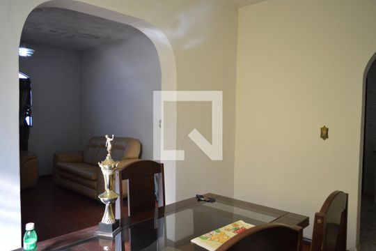 Sala de Jantar de casa à venda com 4 quartos, 180m² em Feijão Miúdo, Contagem