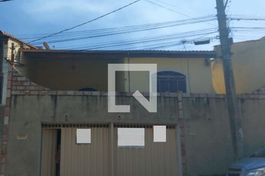 Fachada de casa à venda com 4 quartos, 180m² em Feijão Miúdo, Contagem