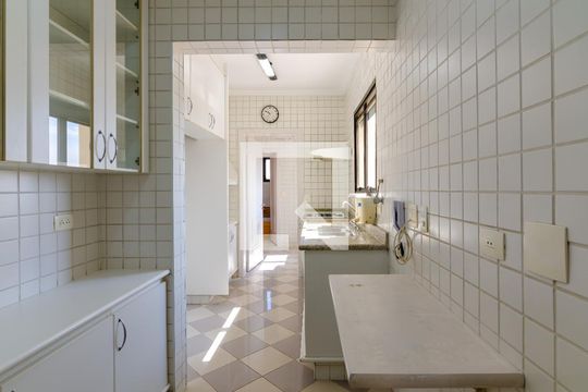 Cozinha de apartamento para alugar com 4 quartos, 112m² em Campo Belo, São Paulo