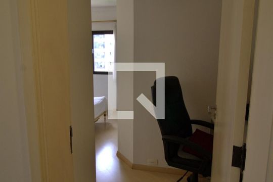 Suíte 1 de apartamento à venda com 3 quartos, 300m² em Vila Suzana, São Paulo
