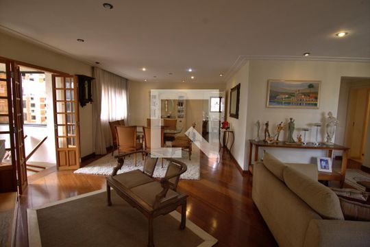 Sala de apartamento à venda com 3 quartos, 300m² em Vila Suzana, São Paulo