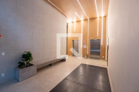 Hall de entrada de apartamento para alugar com 1 quarto, 34m² em Consolação, São Paulo