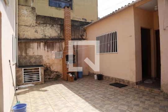 Quintal de casa à venda com 4 quartos, 200m² em Freguesia do Ó, São Paulo