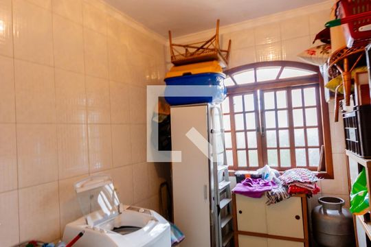 Área de Serviço de casa para alugar com 3 quartos, 273m² em Campestre, Santo André