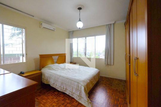 Quarto 1 de casa à venda com 3 quartos, 227m² em Três Figueiras, Porto Alegre