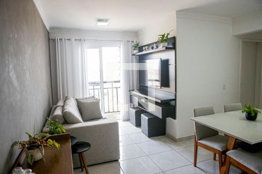 Apartamento à venda com 3 quartos, 63m² em Parque Erasmo Assunção, Santo André