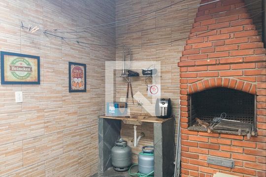Churrasqueira de casa para alugar com 2 quartos, 179m² em Vila Sao Pedro, Santo André