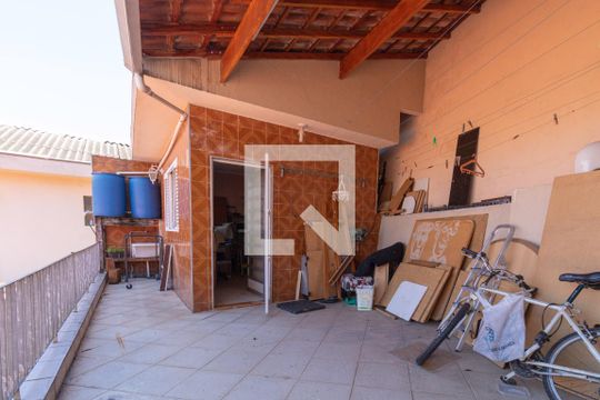 Área de Serviço de casa à venda com 4 quartos, 270m² em Jardim Monjolo, São Paulo