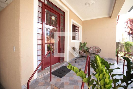 Varanda de casa à venda com 3 quartos, 360m² em Jardim Leblon, Belo Horizonte