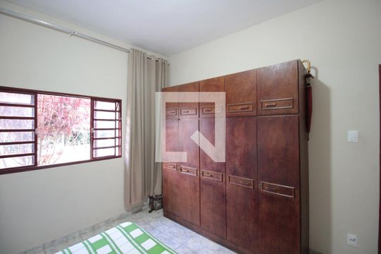 Quarto 1 de casa à venda com 3 quartos, 360m² em Jardim Leblon, Belo Horizonte
